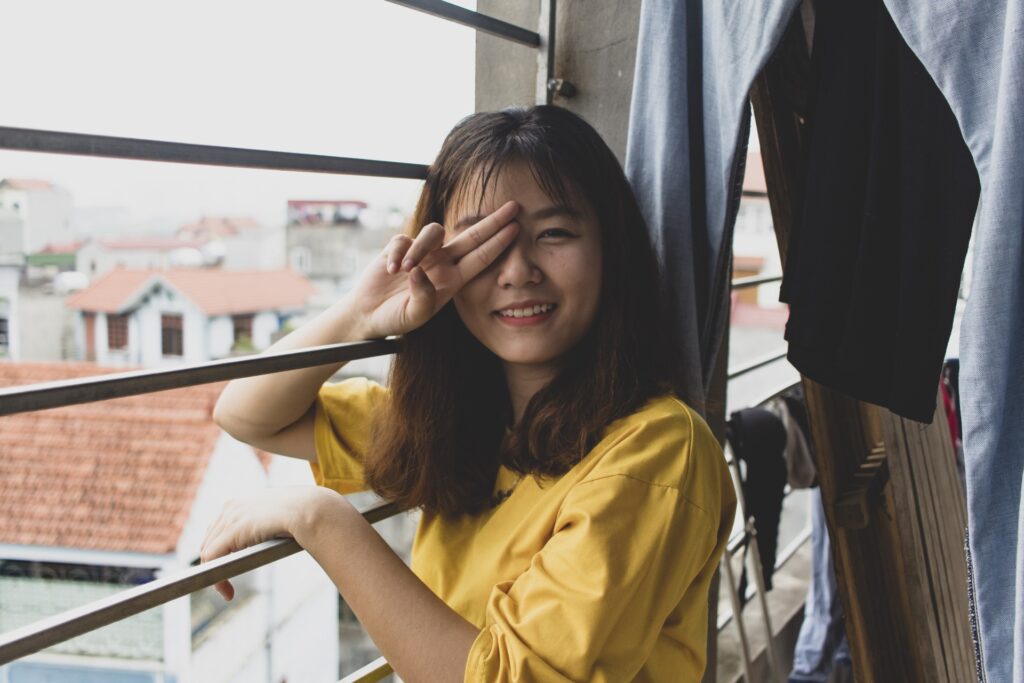 How to Connect with Women from Singapore